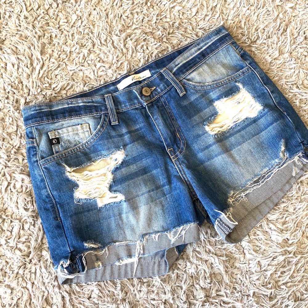*SOLD* KanCan Estilo Distressed Jean Shorts - Picture 1 of 10